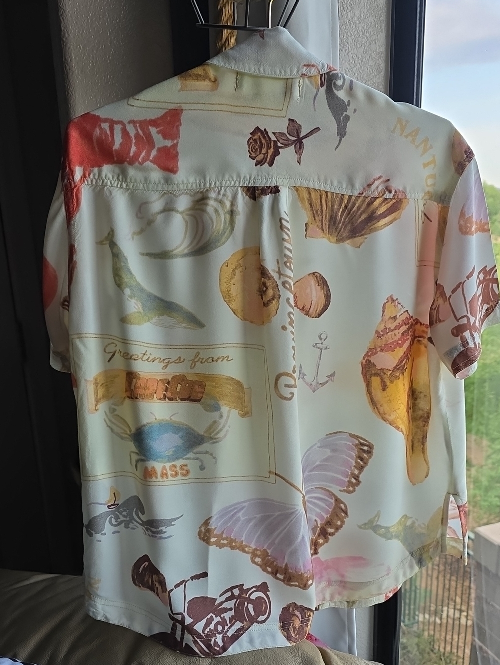 We The Free White Soft Short-Sleeve Button-Down with Coastal Print XS - Picture 7 of 15